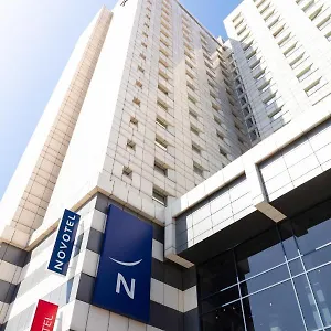 https://ibis-poznan-centrum.poznan-hotels.com